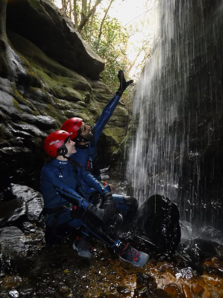 Pareja barranquismo Almería